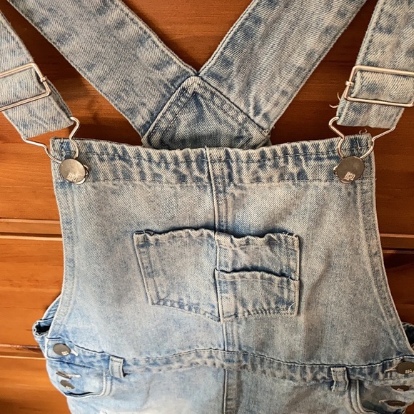 2 for $8 Girls overall shorties - Picture 2 of 6